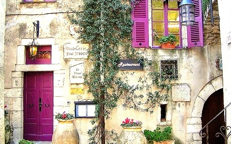 Purple Shutters, Restaurant, Provence, France