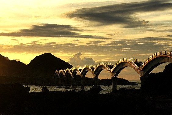 Sansiantai Bridge at dawn, Taitung County, Taiwan
