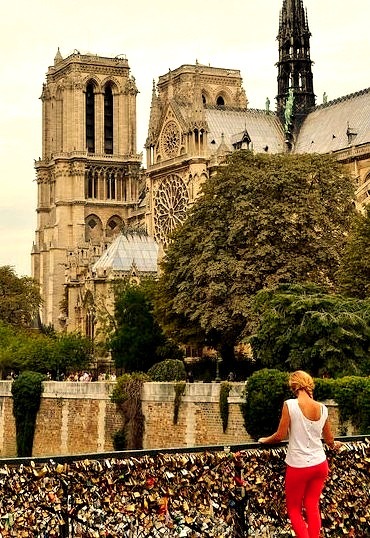 Parisien Girl by eaglelam89 on Flickr.
